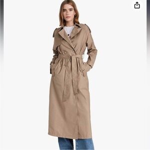Lioness trencherous beige coat